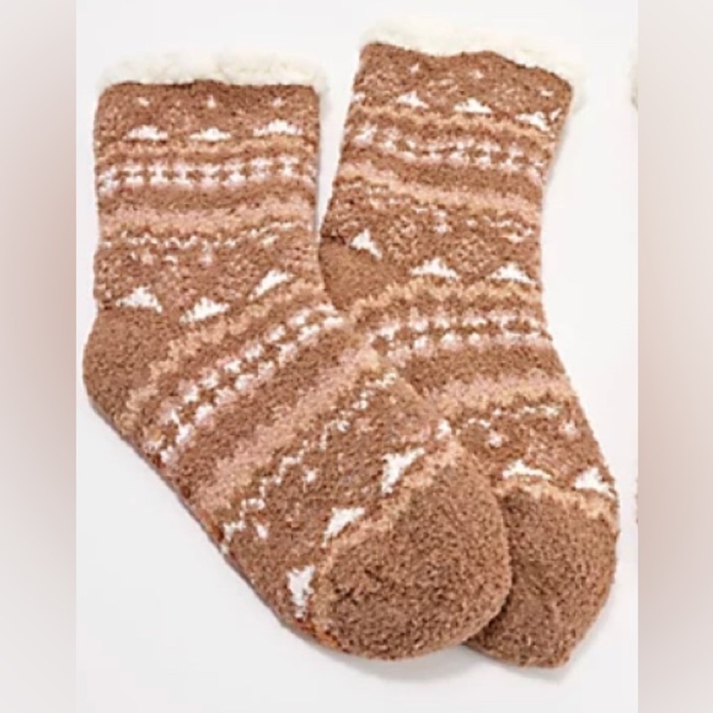 MUK LUKS - NEW - Shea Butter Cabin Socks - Small/Medium (6/8)